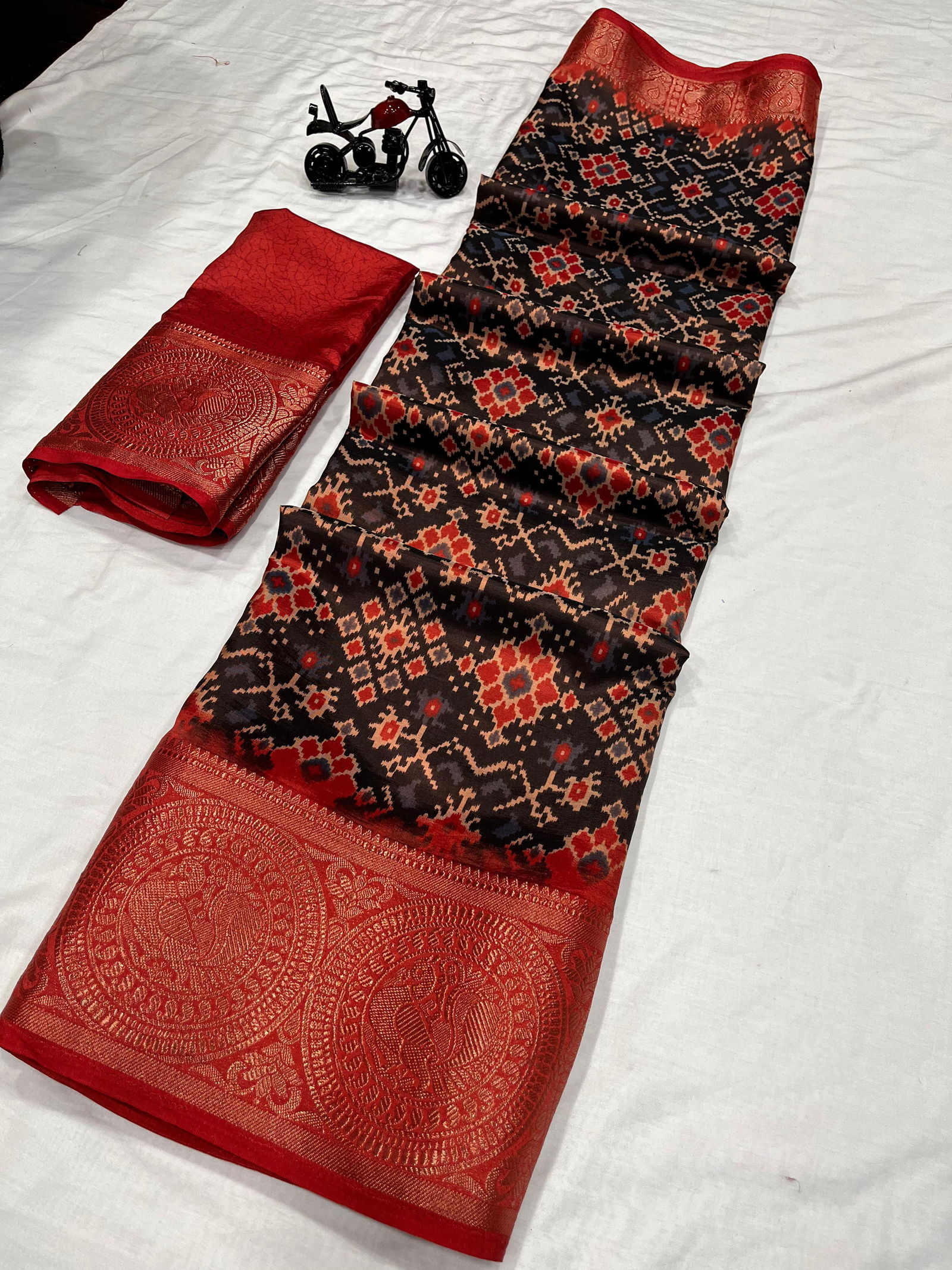 Wow Kalanjali acid Printed Patola Designer Sarees Wholesale Price In Surat